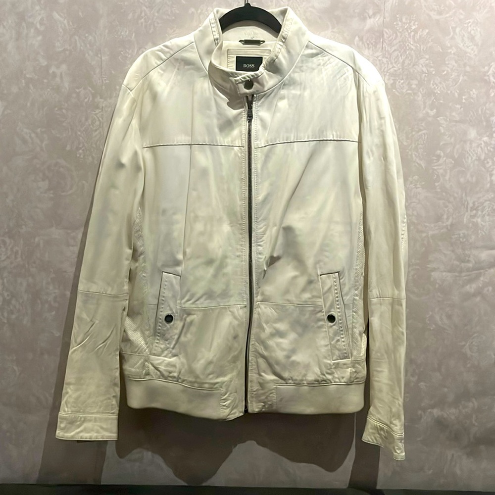 Hugo Boss Mens Leather Jacket size 44R